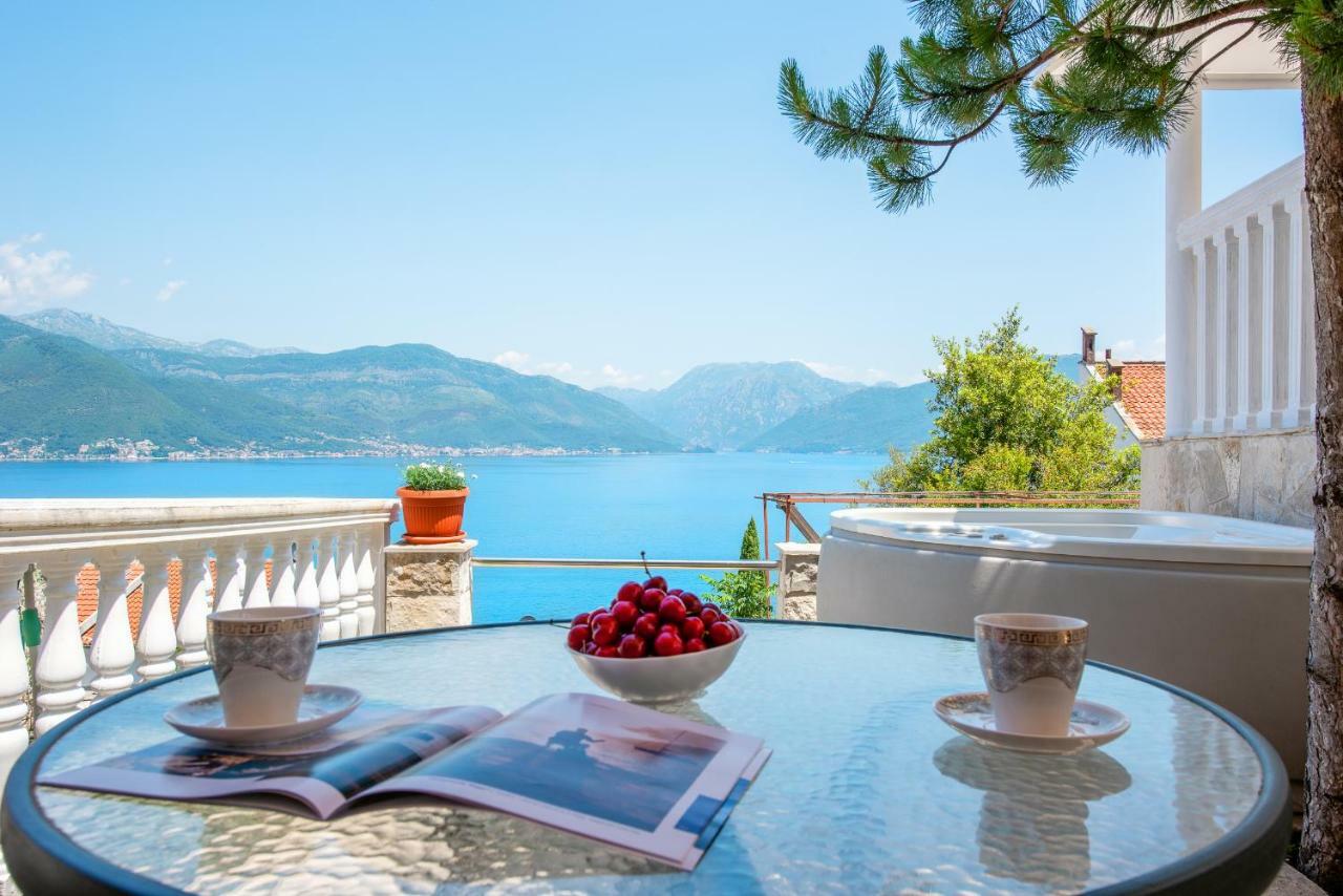 Boka Apartments Tivat Eksteriør bilde